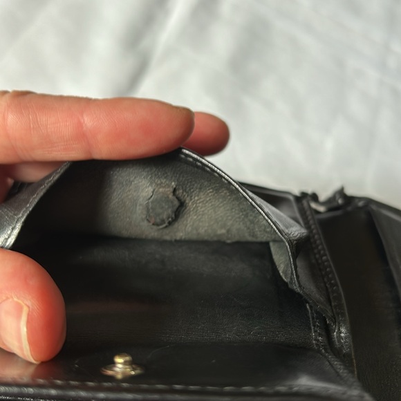 vintage Gucci bifold - Picture 8 of 13